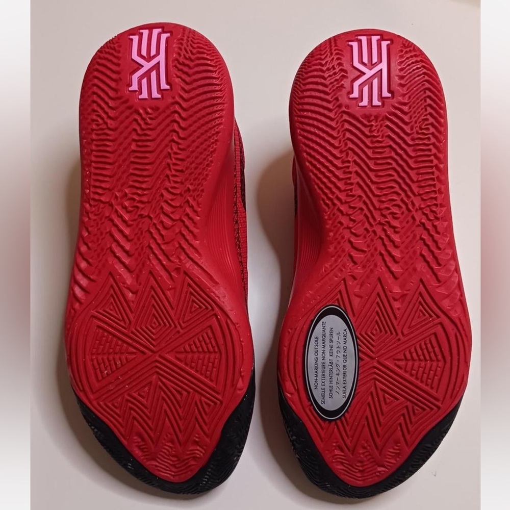 Nike Kyrie Flytrap 6 University Red - Picture 5 of 7
